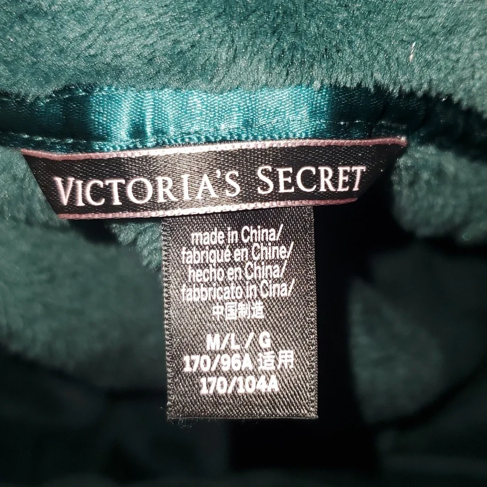 Victoria's Secret Robe Sizr M/L - Picture 8 of 10